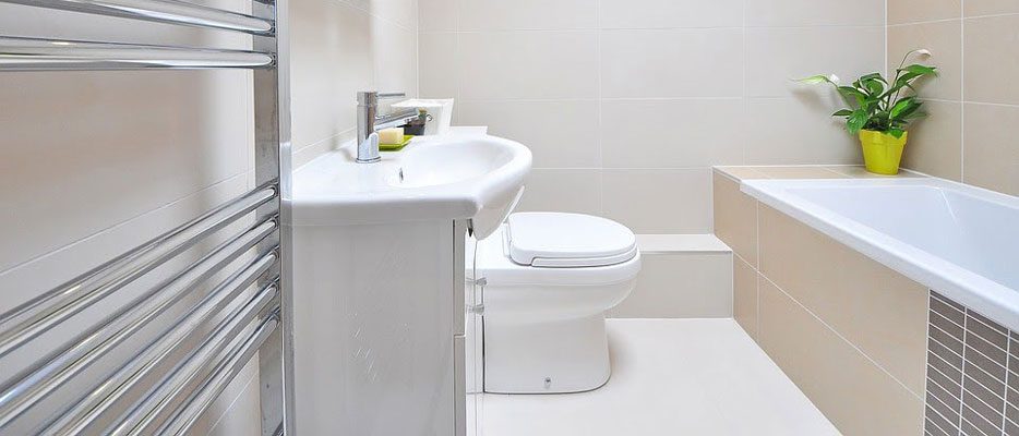 minimalist white bathroom