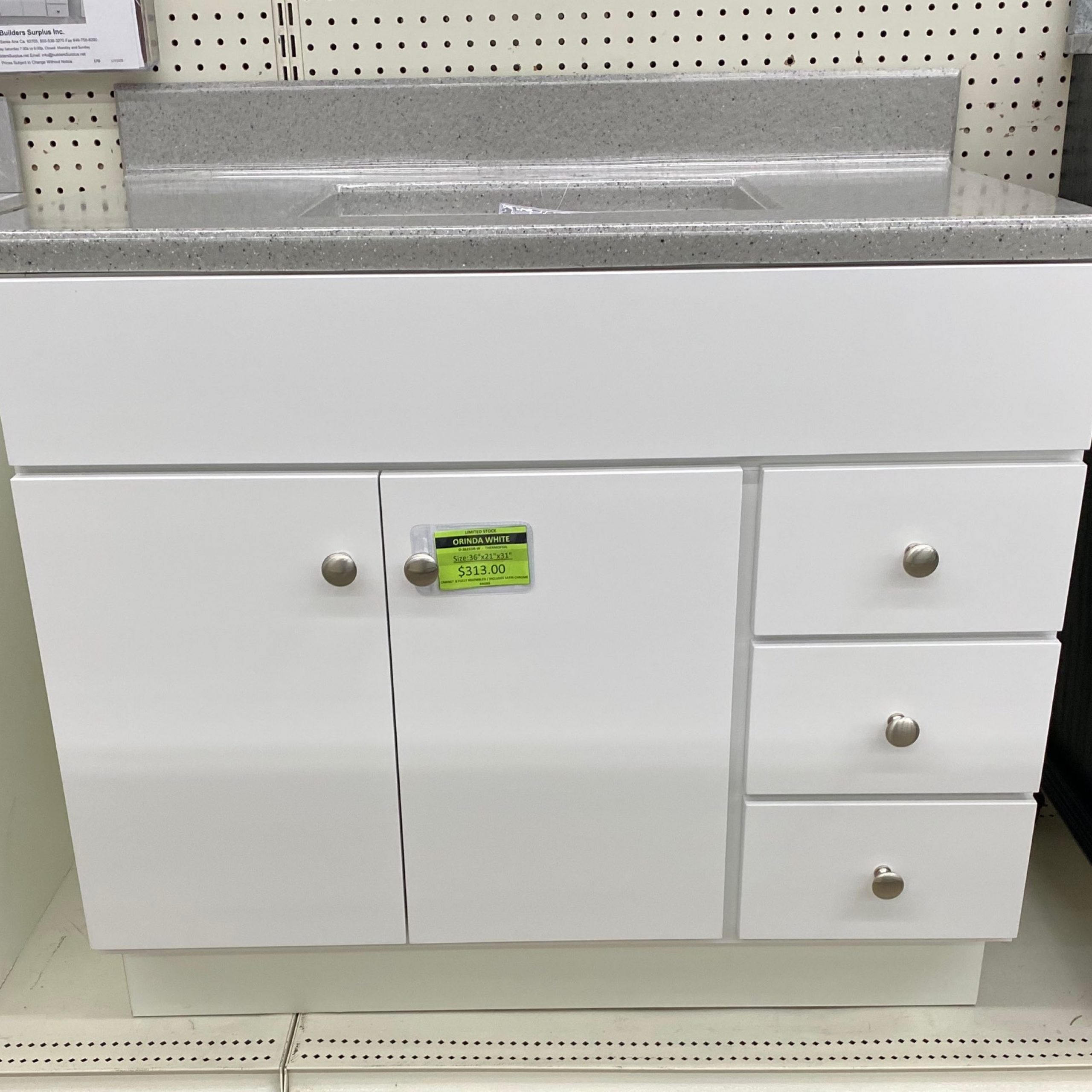 Builders Surplus Kitchen And Bath Cabinets Santa Ana Ca Los Angeles Unfinished Kitchen Cabinets Kitchen Cabinets Kitchen Cabinets In Bathroom