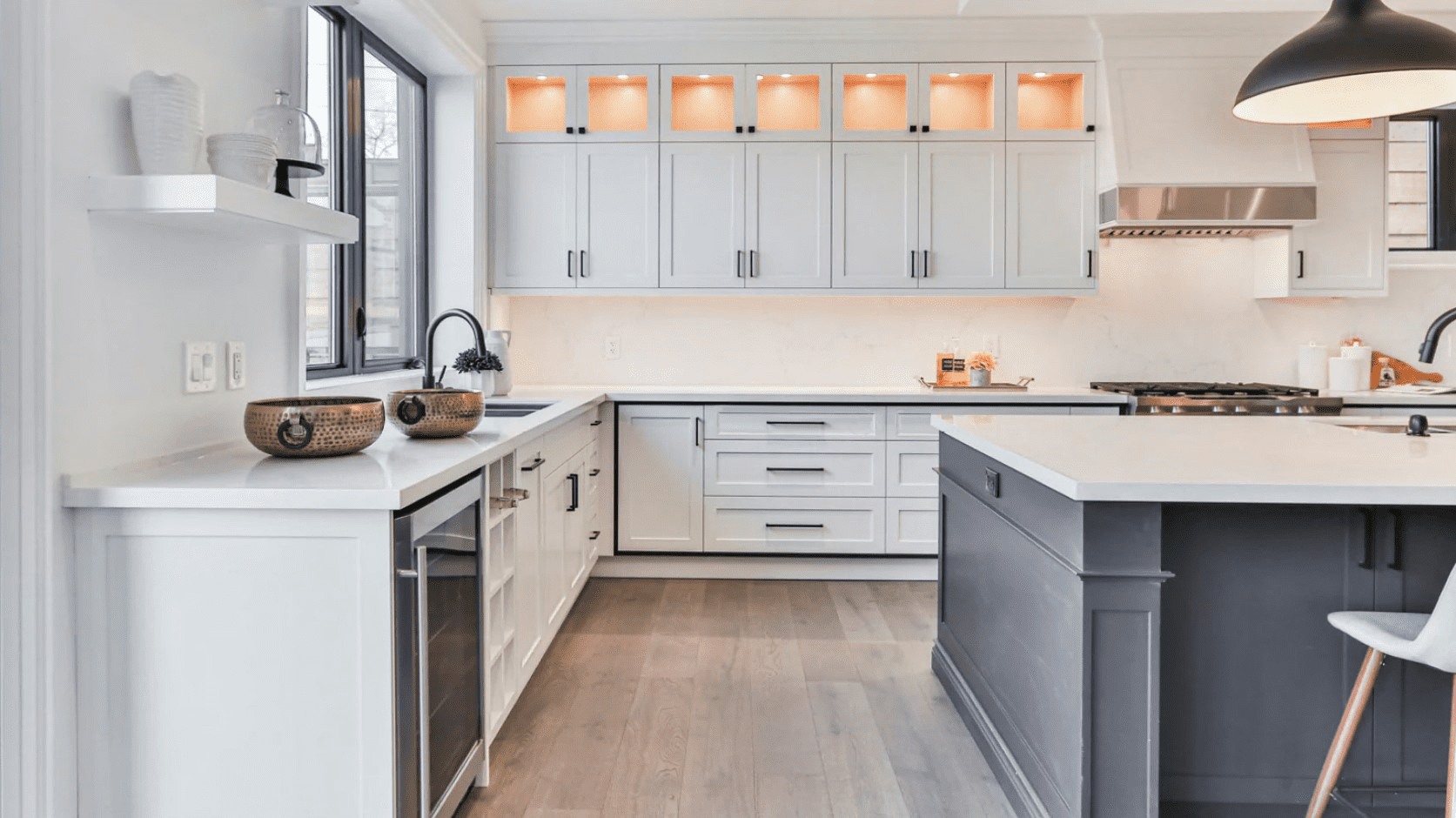 Mallory White Shaker Kitchen Cabinets