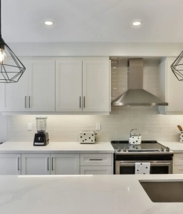 Brightstone Shaker Kitchen Cabinets (2 Week Lead Time)