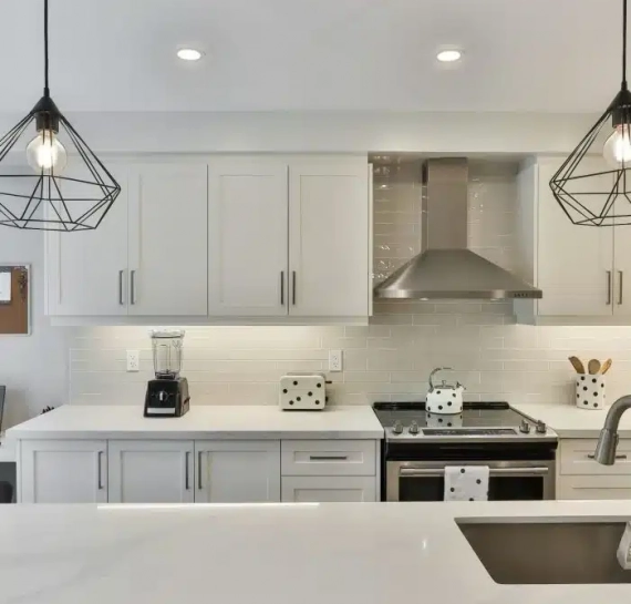 Brightstone Shaker Kitchen Cabinets (2 Week Lead Time)