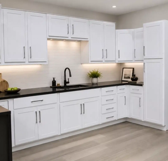 Georgetown Shaker White Kitchen Cabinets