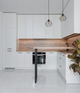 Holland Champagne Kitchen Cabinets (2-3 Week Lead Time)