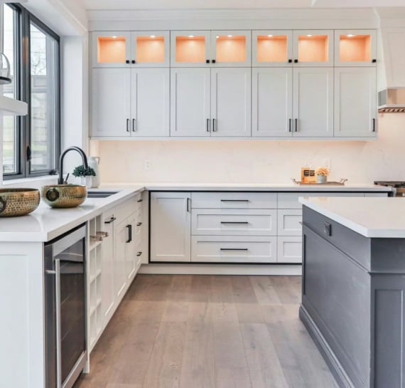 Mallory White Shaker Kitchen Cabinets