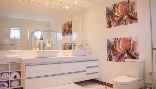 Wall-hung bathroom vanity